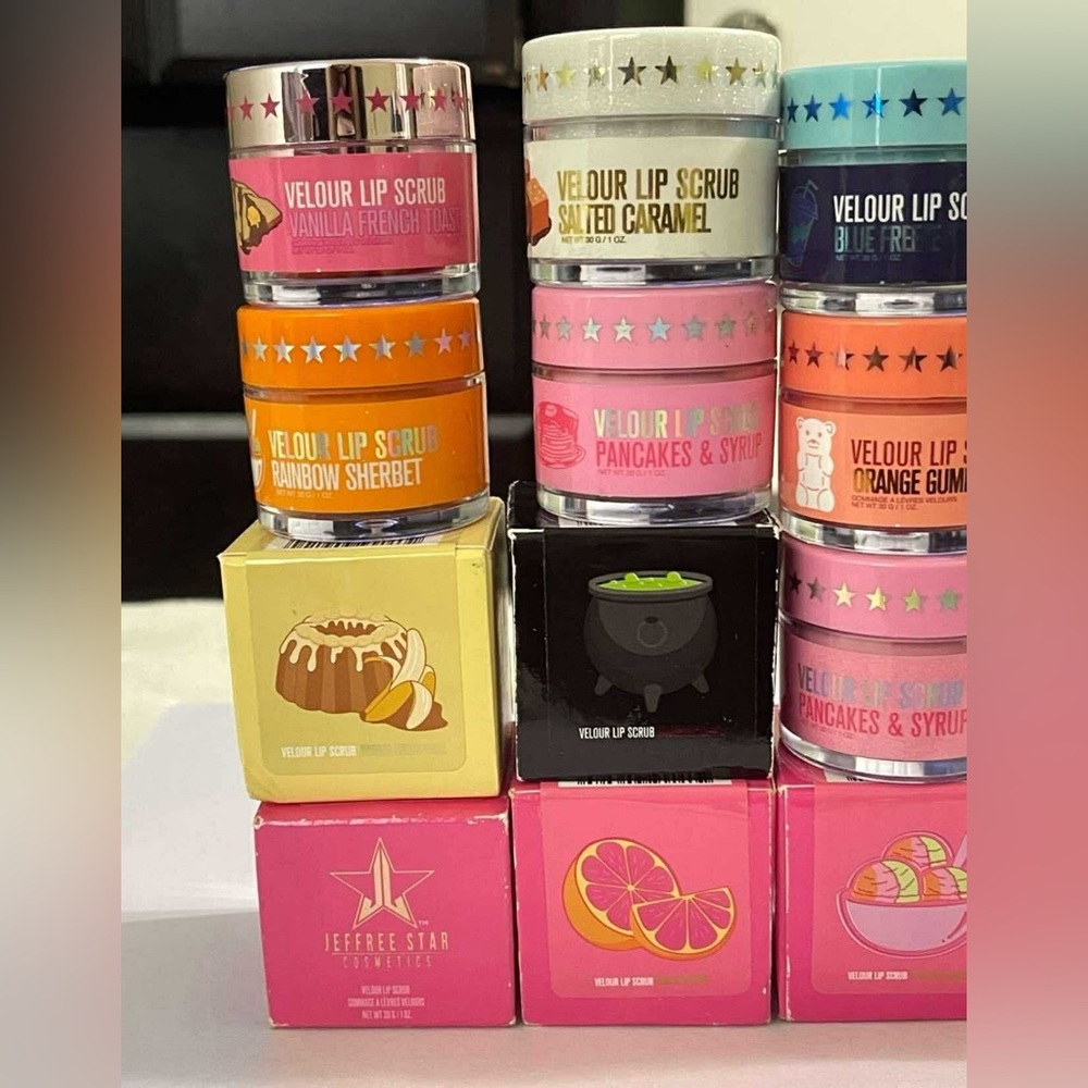 Jeffree Star Limited Edition Velour Lip Scrub Collection- For 1 - Picture 2 of 11